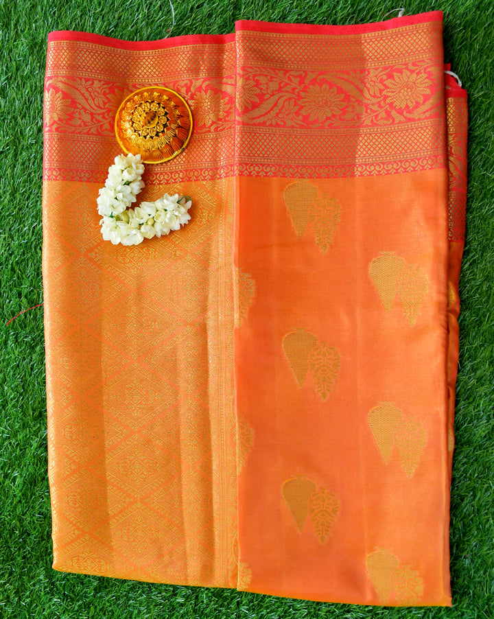 Soft silk with double shade colors Velmayil Silks