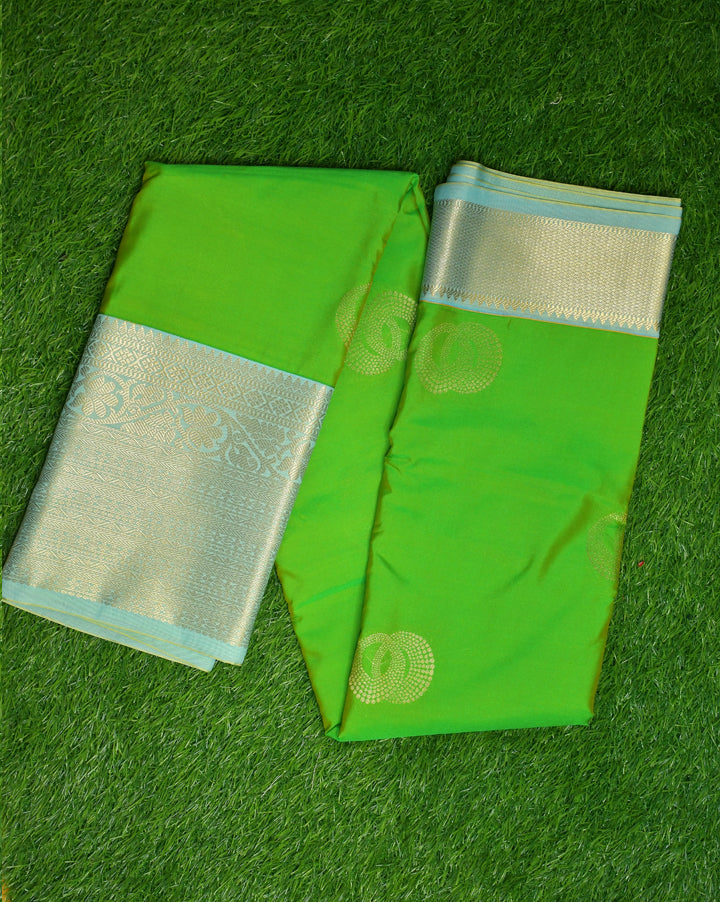Kanchi semi silk gold zari