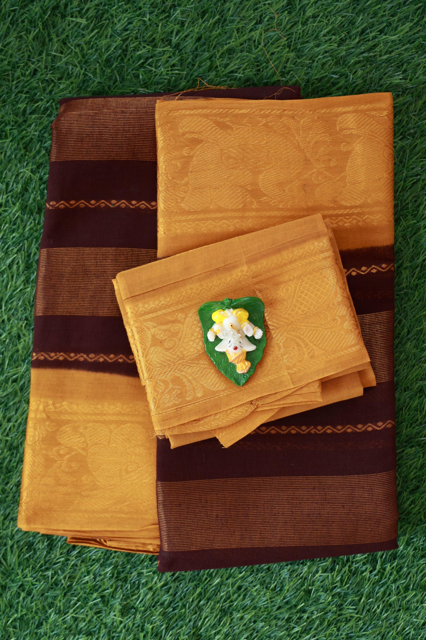 sungadi  cotton saree Velmayil Silks