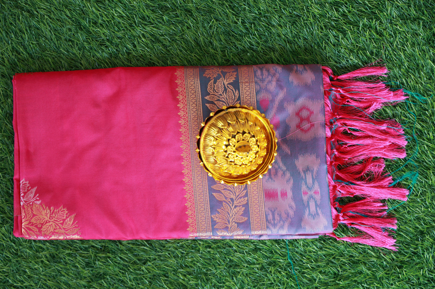 pochampally soft silk Velmayil Silks