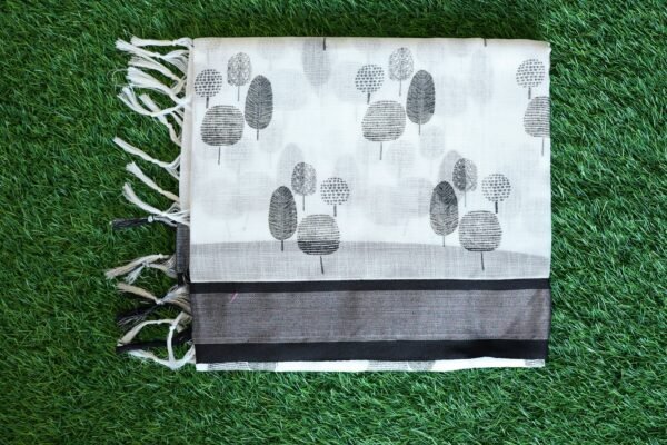 Black and white saree with design 6