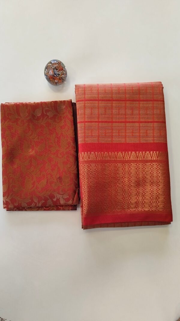 IMG_20250930_151941913_6825b893-84d4-4064-95f2-84d507b40ee0.jpg Banarasi Gulzara semi silk